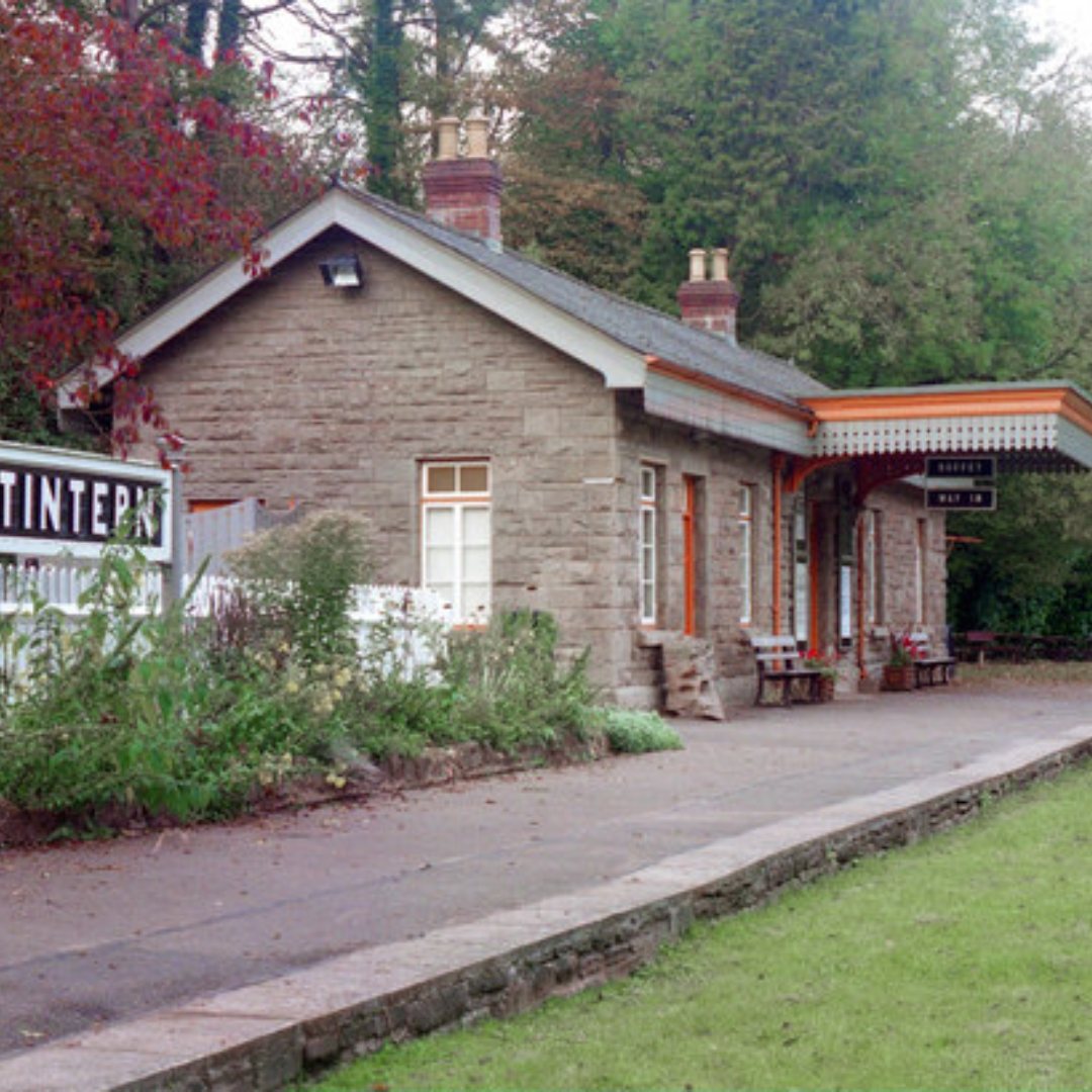 intern station exterior