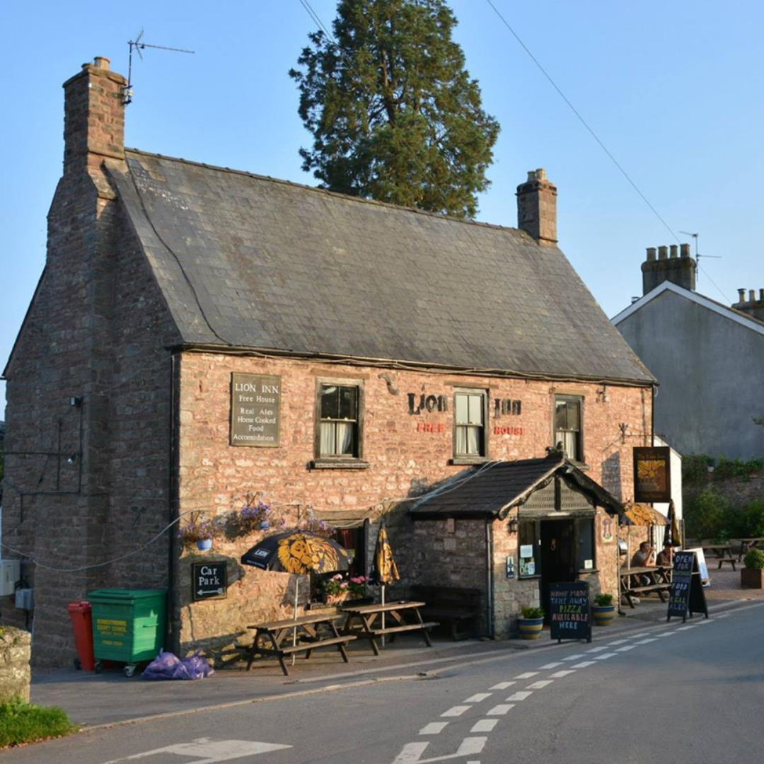 the lion inn exterior